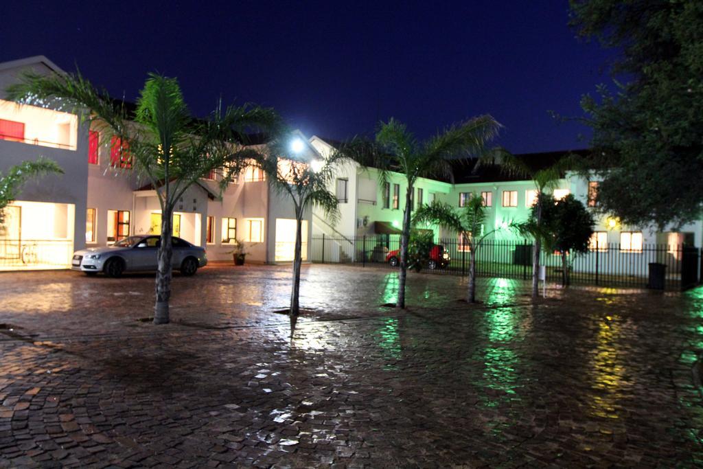 Casa Bianca Guest Lodge Hartbeespoort Exterior photo